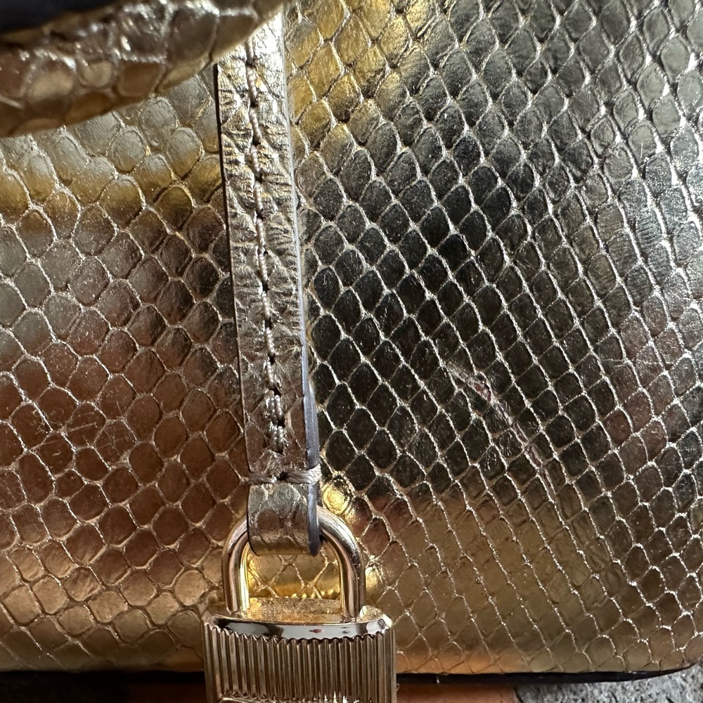 Michael Kors Purse - Picture 7 of 7